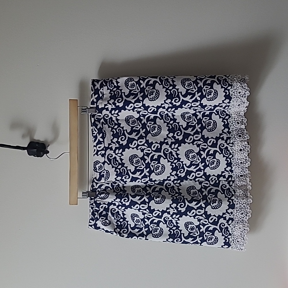 Talbots Navy white floral skirt 22WP